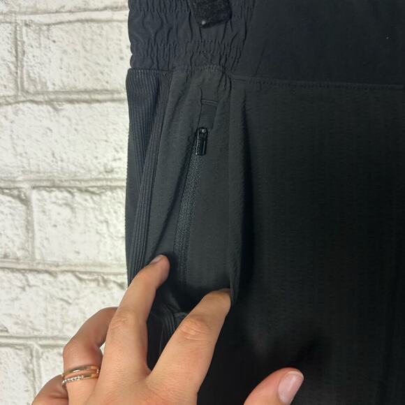 Athleta Pants Black Textured Brooklyn Jogger Athletic Athleisure Neutral 8 - Picture 7 of 9